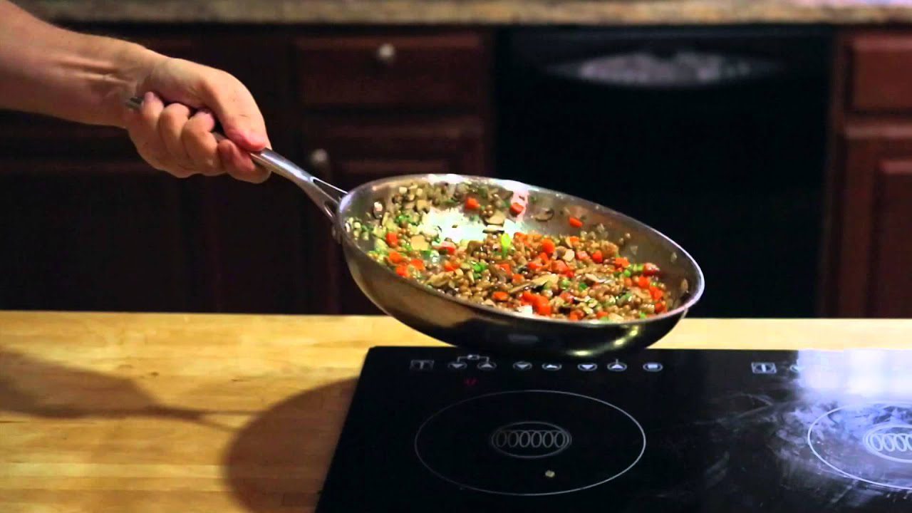 How to toss food in skillet