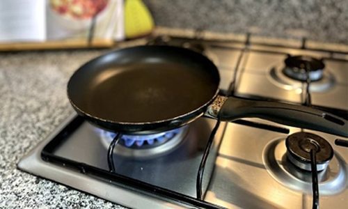 Why Using a Nonstick Pan on High Heat Isn't Ideal