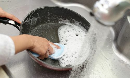 How to Wash & Clean Nonstick Pans?