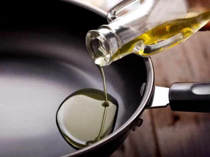 Use oil to Season Carbon Steel Pans