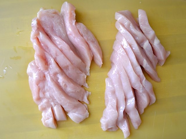 Cut Chicken Breast Into Thin Strips